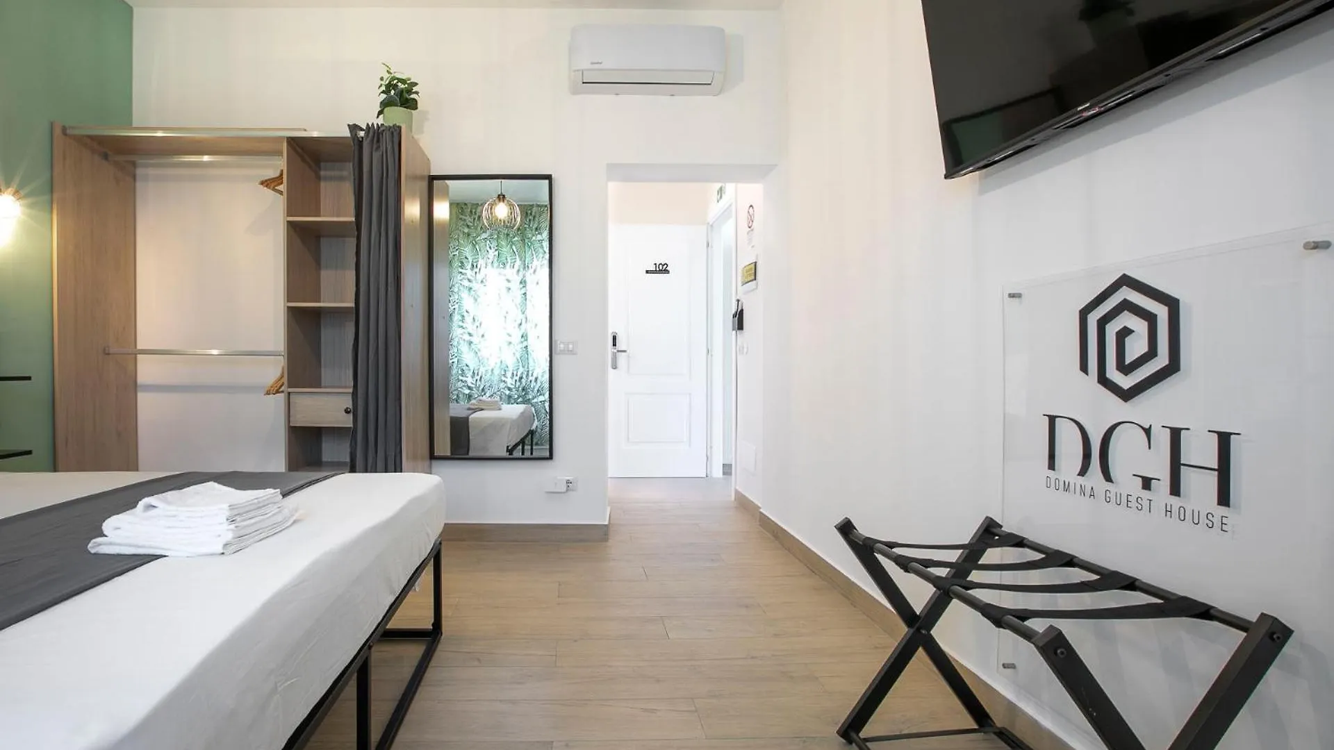 Domina Guest House Fiumicino 0*,