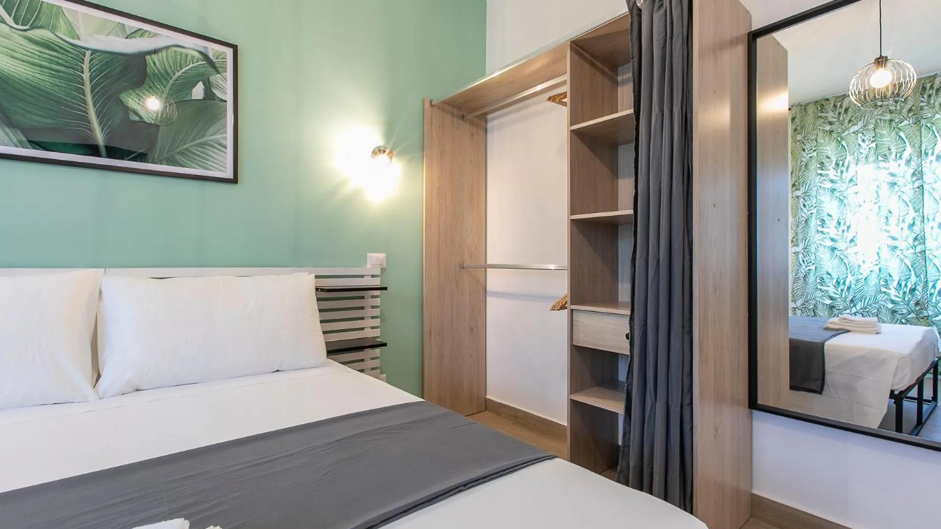 Domina Guest House Fiumicino 0*,  Italia